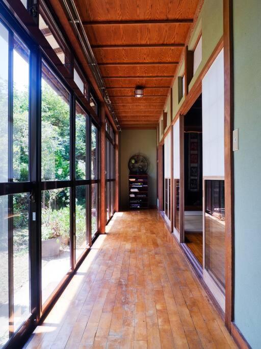 Asama Vista Quiet With View, Foreign Hosts
